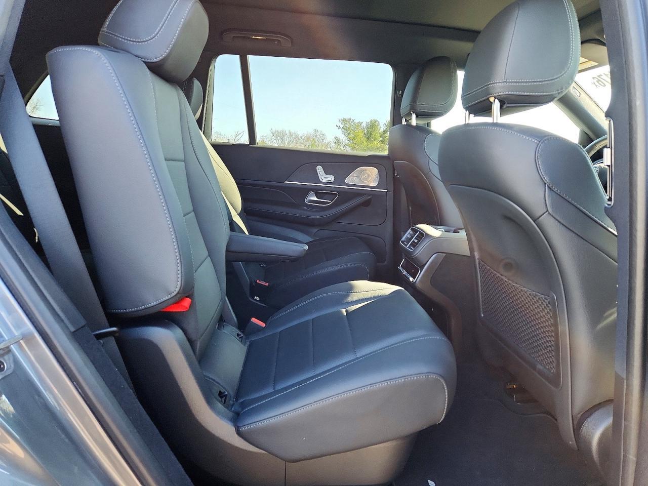 2025 Mercedes-Benz Gls 450 4Matic - zdjęcie 11