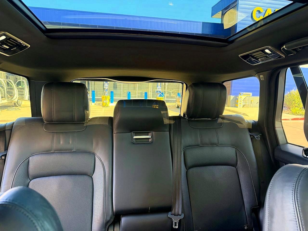 2020 Land Range Rove White - zdjęcie 12