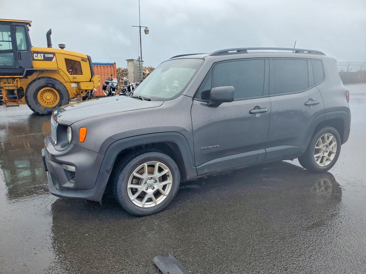 2019 Jeep Renegade Latitude - zdjęcie główne