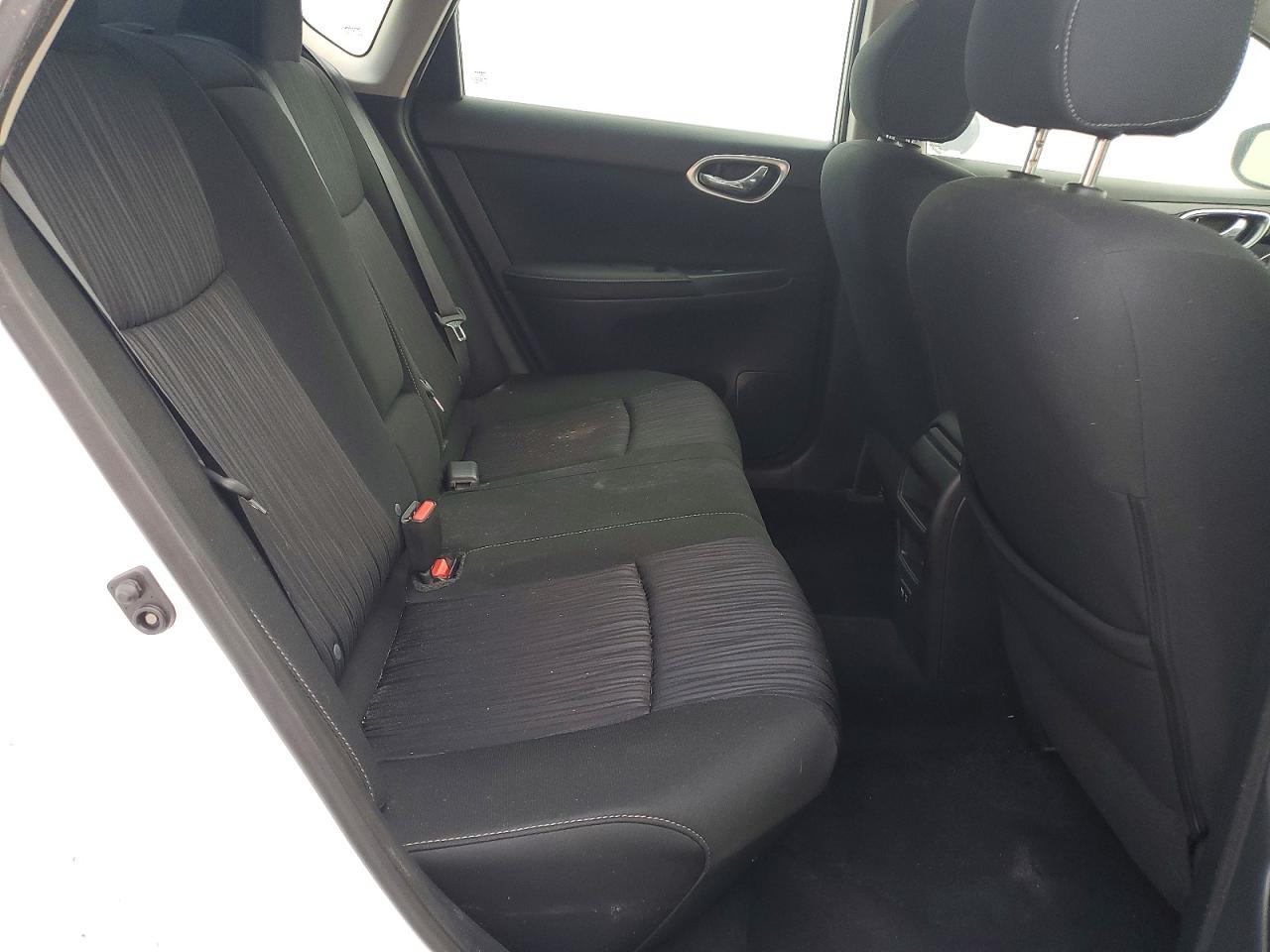 2019 Nissan Sentra Sv - zdjęcie 10