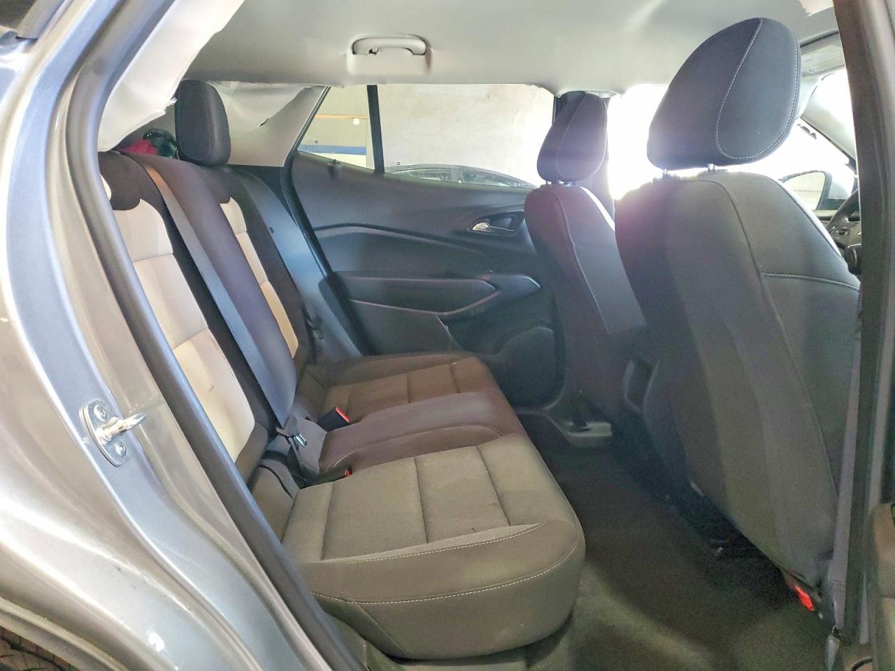 2024 Chevrolet Trax Ls - zdjęcie 11