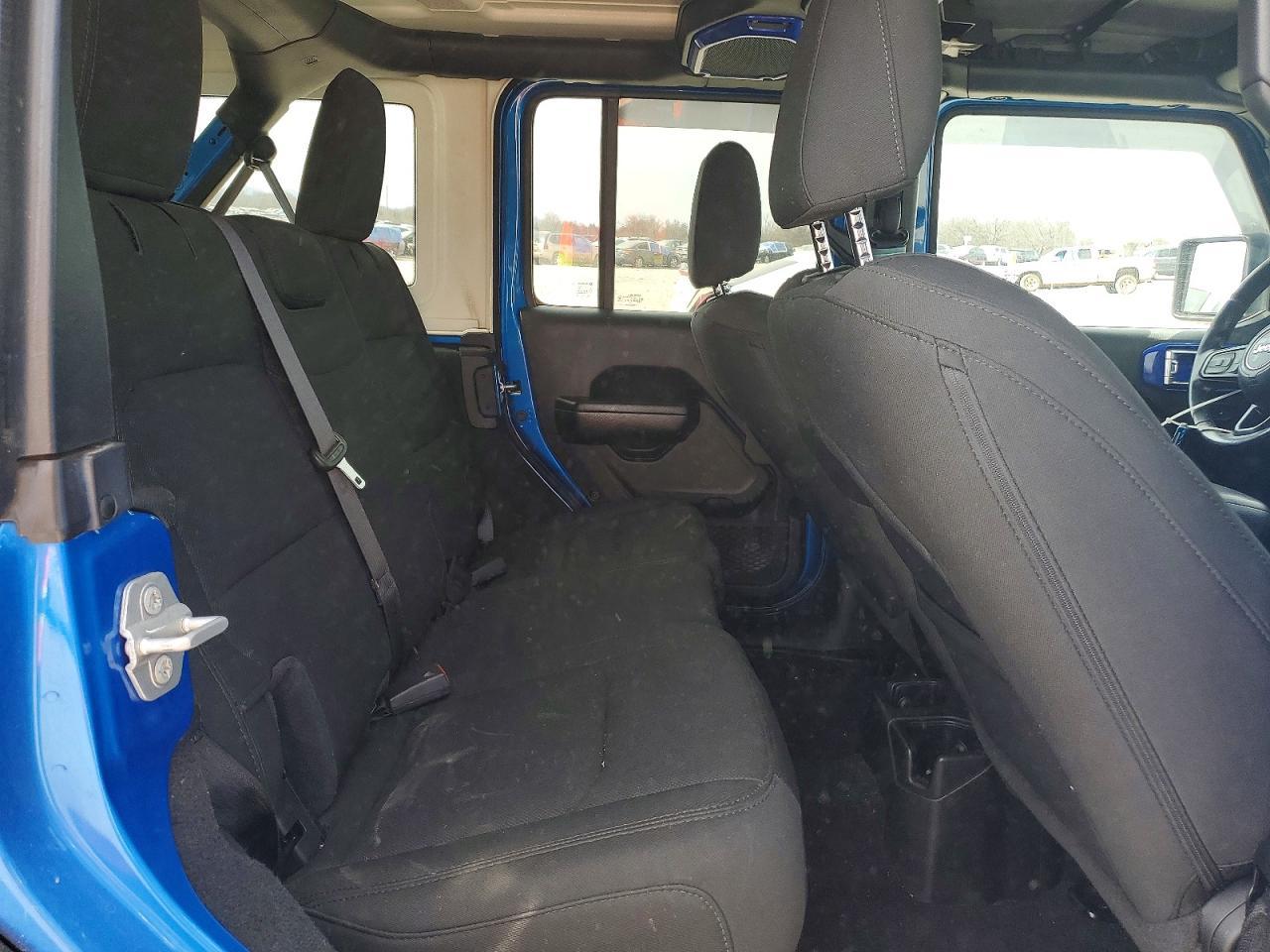 2021 Jeep Wrangler Unlimited Sport - zdjęcie 11