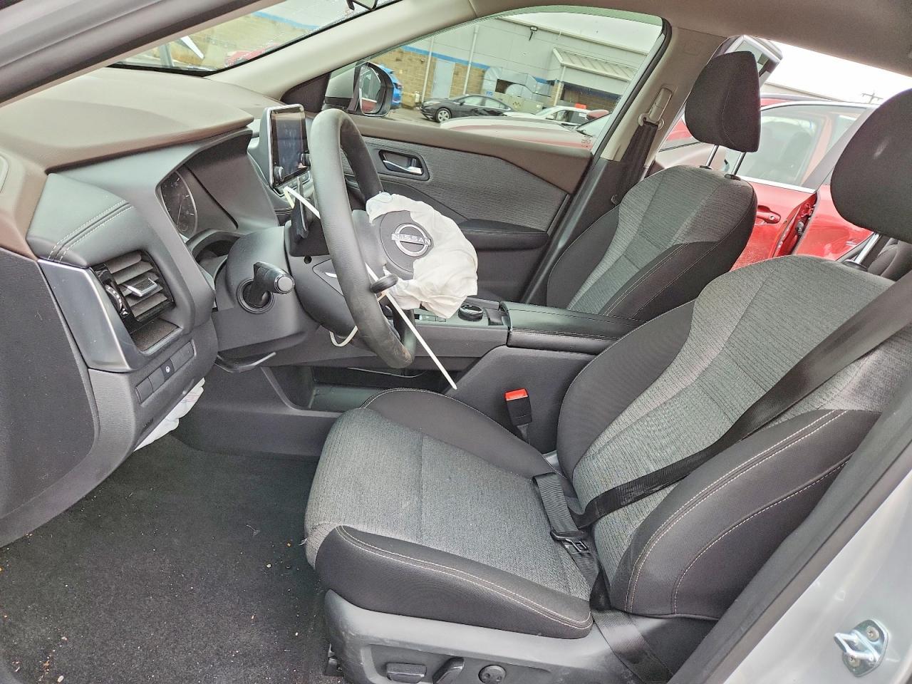 2022 Nissan Rogue Sv - zdjęcie 7