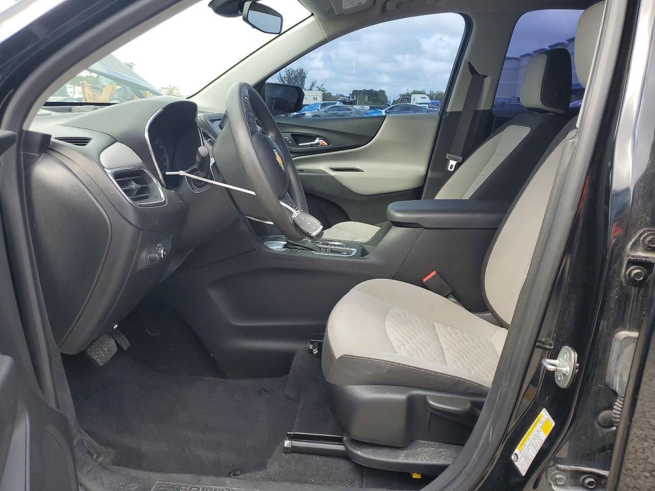 2020 Chevrolet Equinox Ls - zdjęcie 7