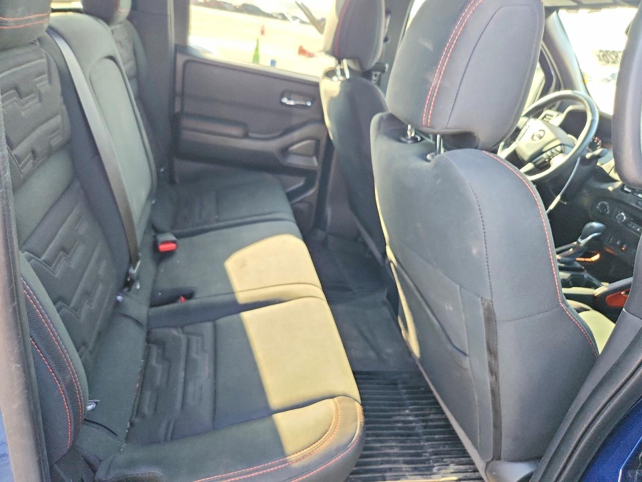 2023 Nissan Frontier Pro-4X - zdjęcie 10