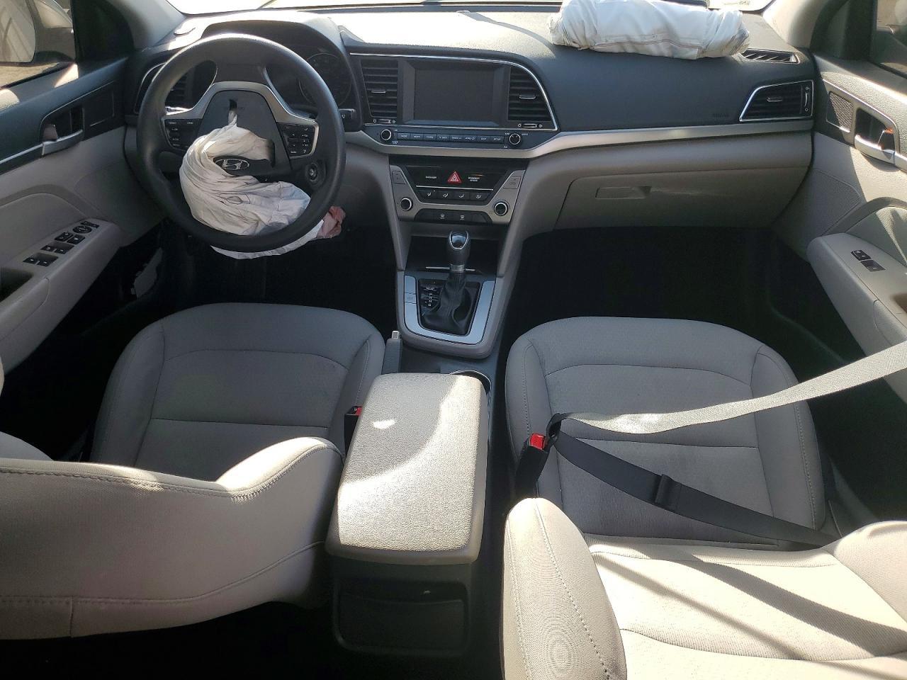 2017 Hyundai Elantra Se - zdjęcie 8