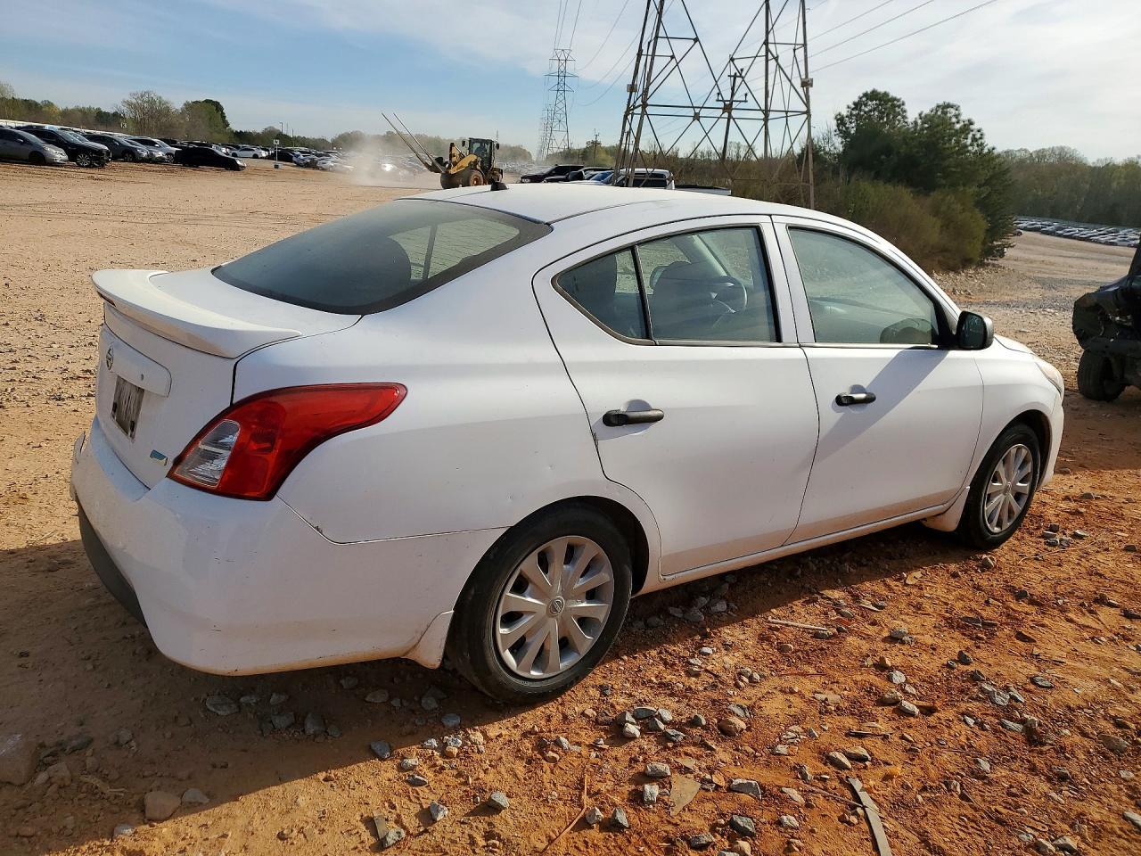 2015 Nissan Versa 1.6 S Plus - zdjęcie 3