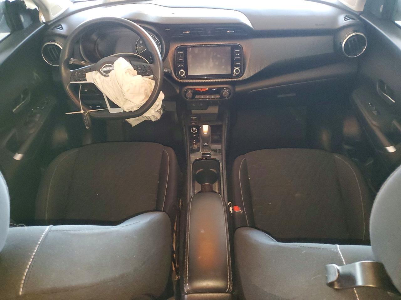 2022 Nissan Kicks Sv - zdjęcie 8