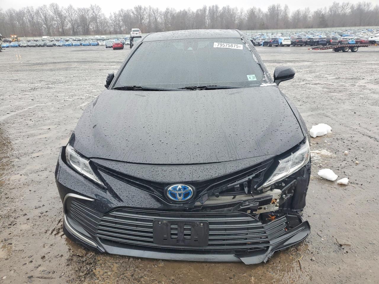 2022 Toyota Camry Hybrid Le - zdjęcie 9