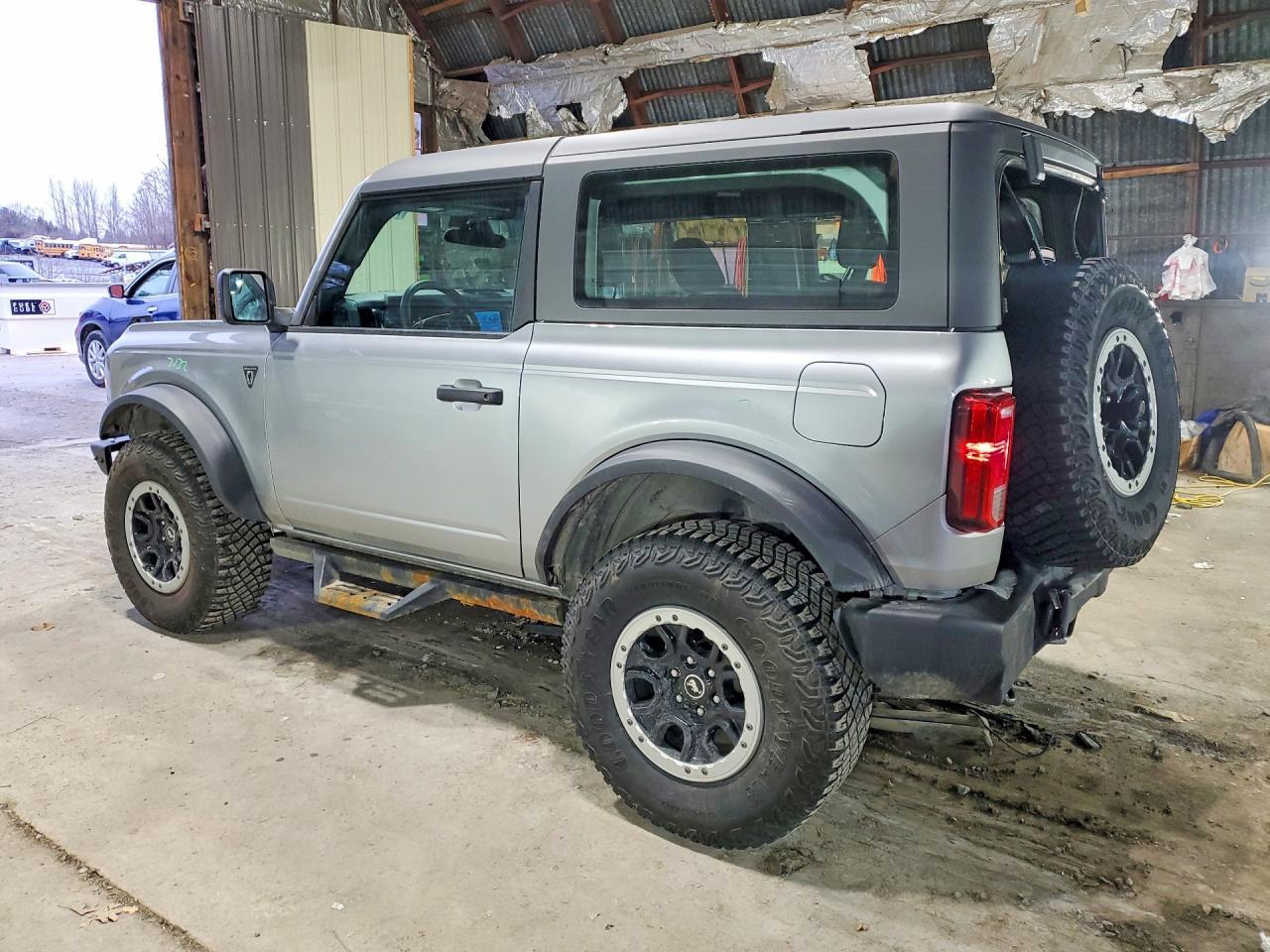 2022 Ford Bronco Base - zdjęcie 2