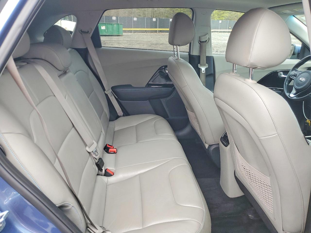 2020 Kia Niro Touring Special Edition - zdjęcie 11