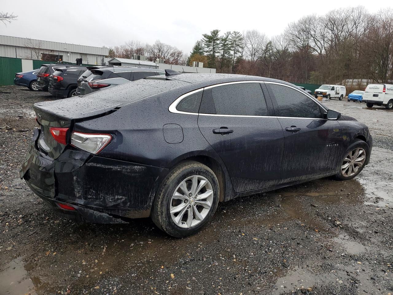 2023 Chevrolet Malibu Lt - zdjęcie 3