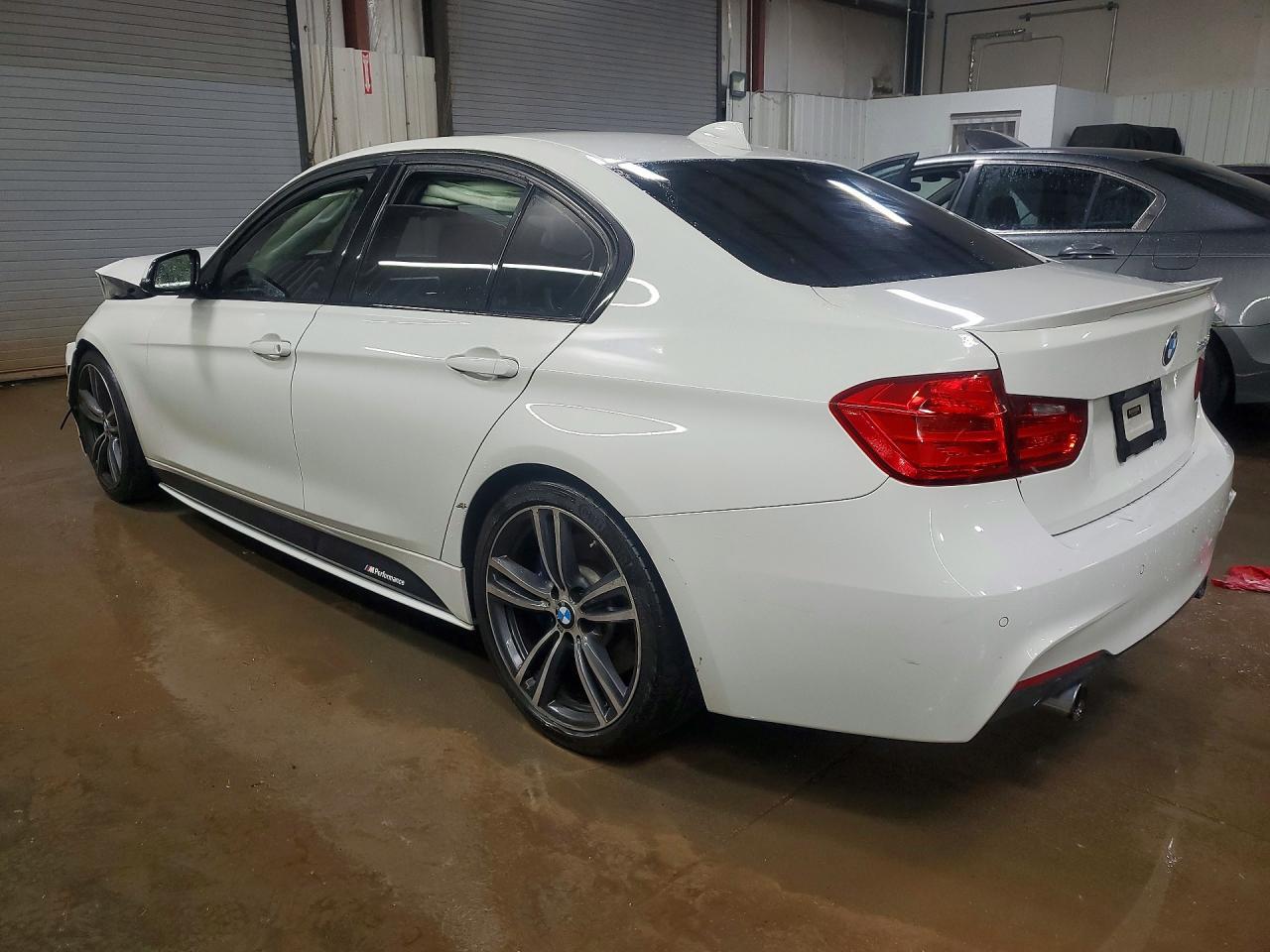 2015 BMW 335 I - zdjęcie 2