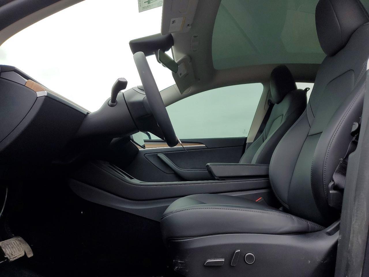 2023 Tesla Model Y - zdjęcie 7