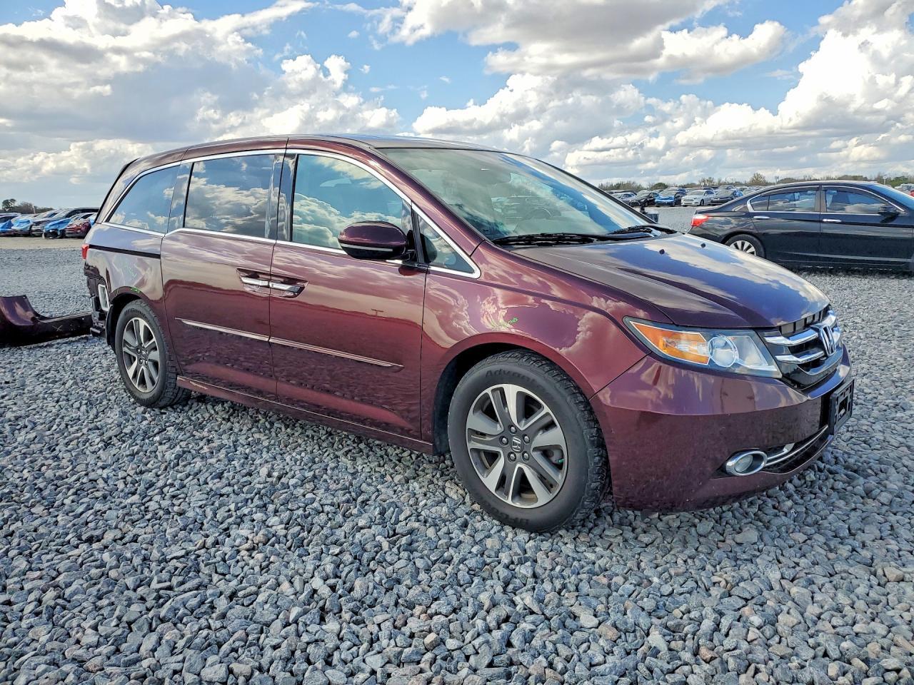 2015 Honda Odyssey Touring - zdjęcie 4