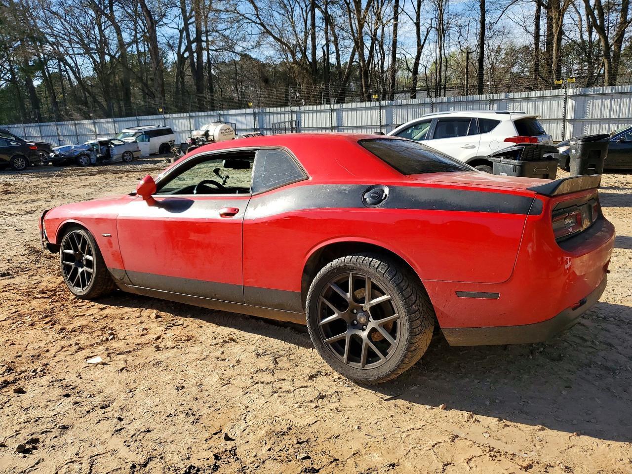 2016 Dodge Challenger R - zdjęcie 3