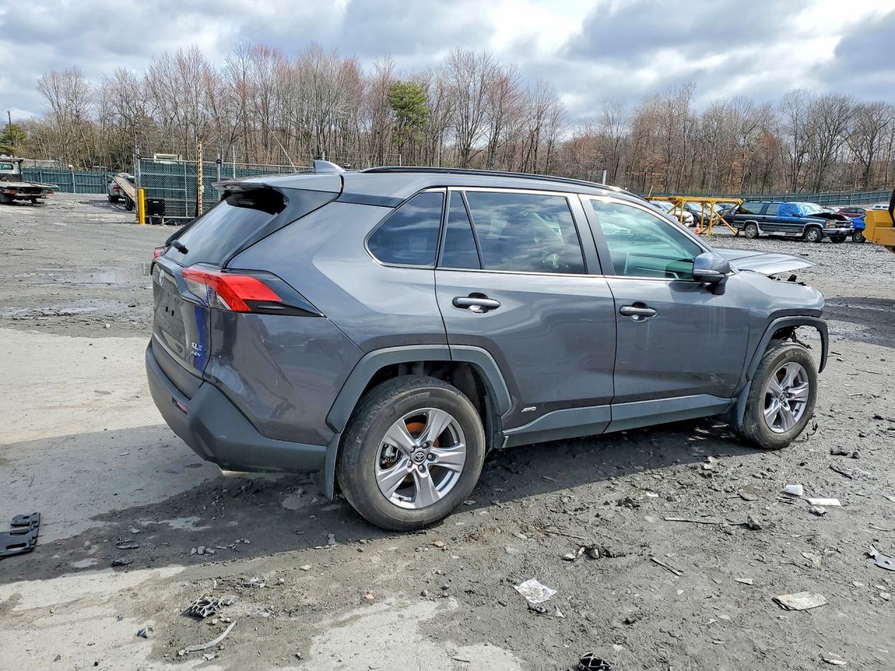 2025 Toyota Rav4 Hybrid Xle - zdjęcie 3