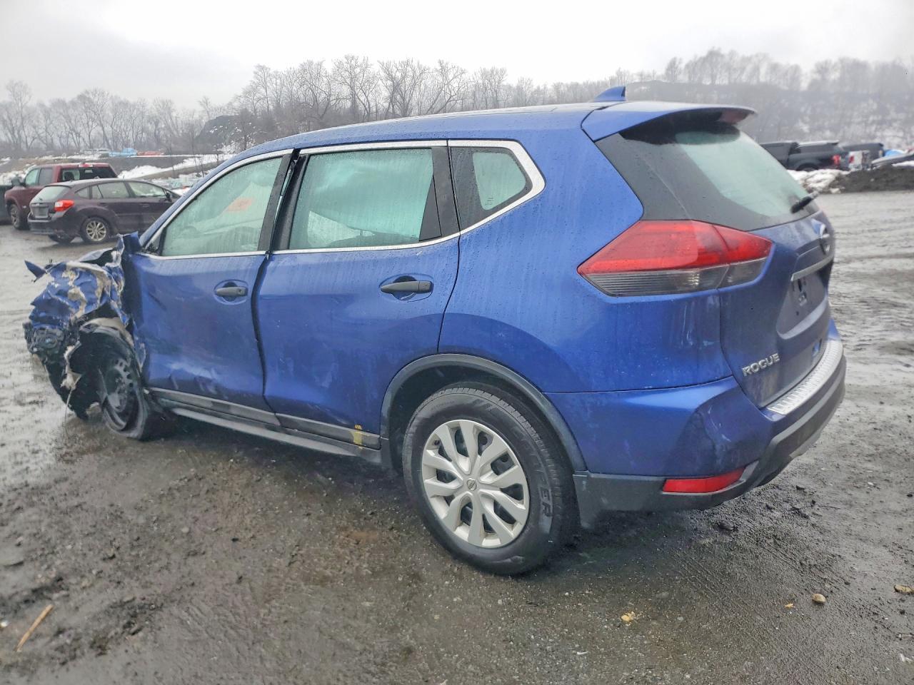 2019 Nissan Rogue S - zdjęcie 2