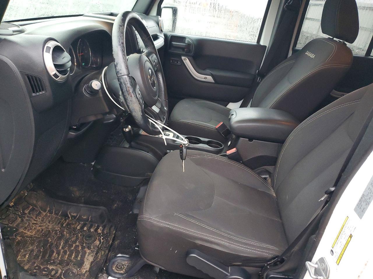 2016 Jeep Wrangler Unlimited Sahara - zdjęcie 7