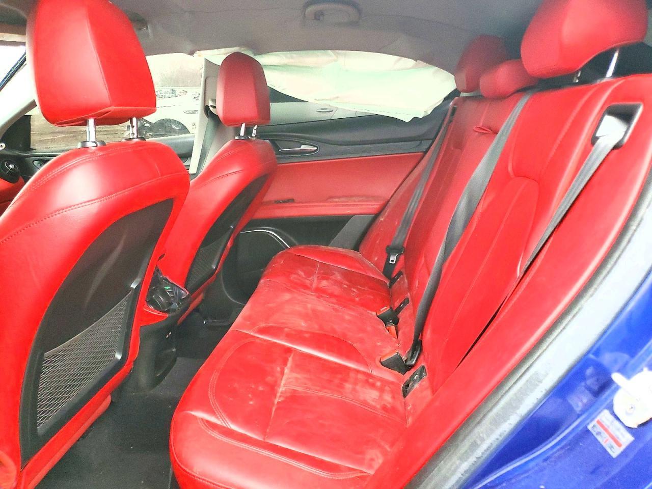 2021 Alfa Romeo Stelvio Sport - zdjęcie 10