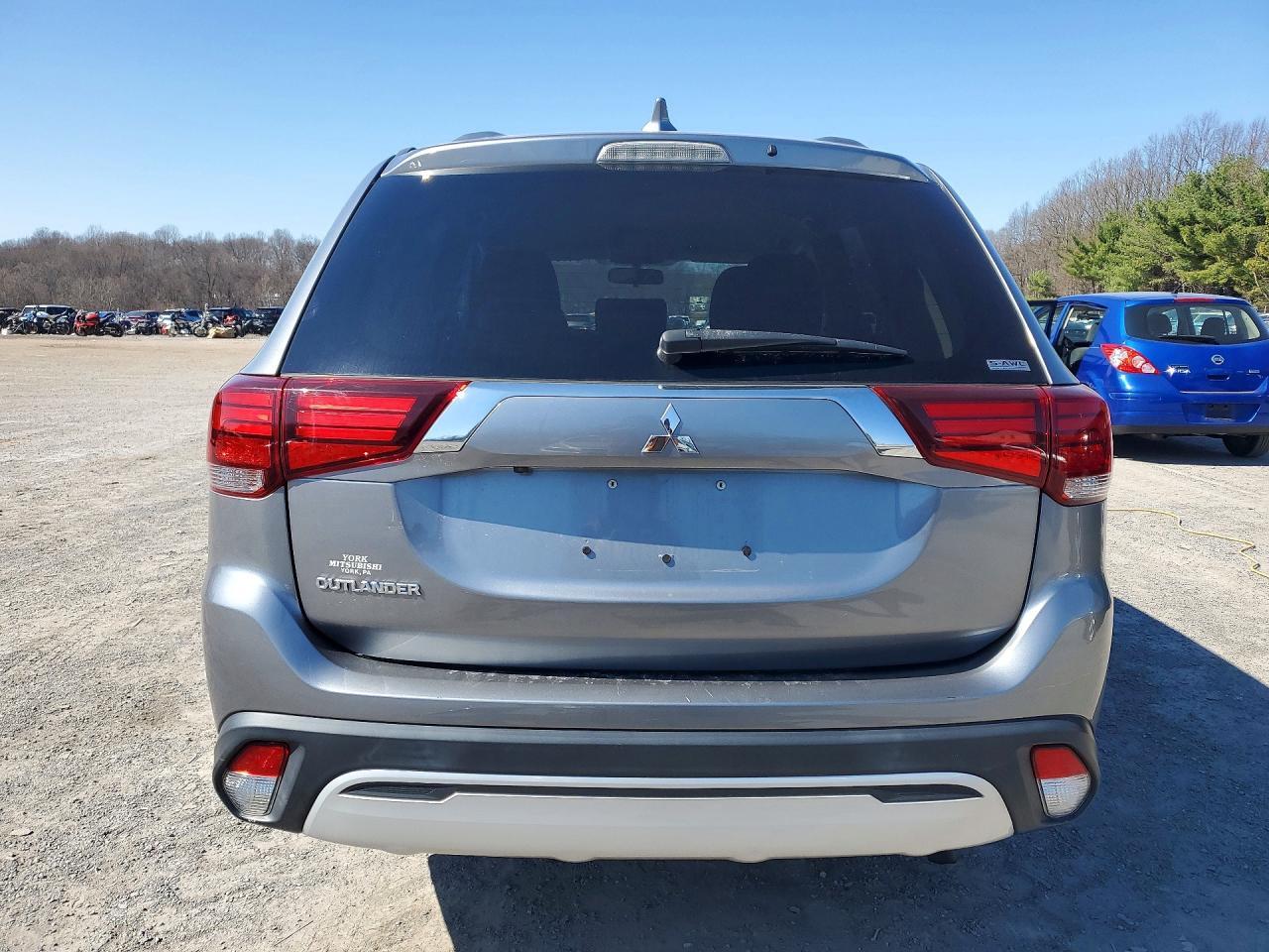 2020 Mitsubishi Outlander Se - zdjęcie 6