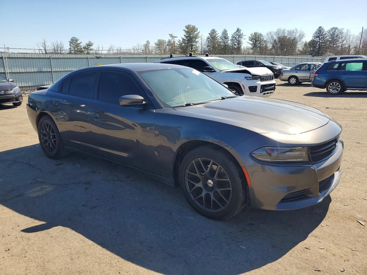2019 Dodge Charger - zdjęcie 4