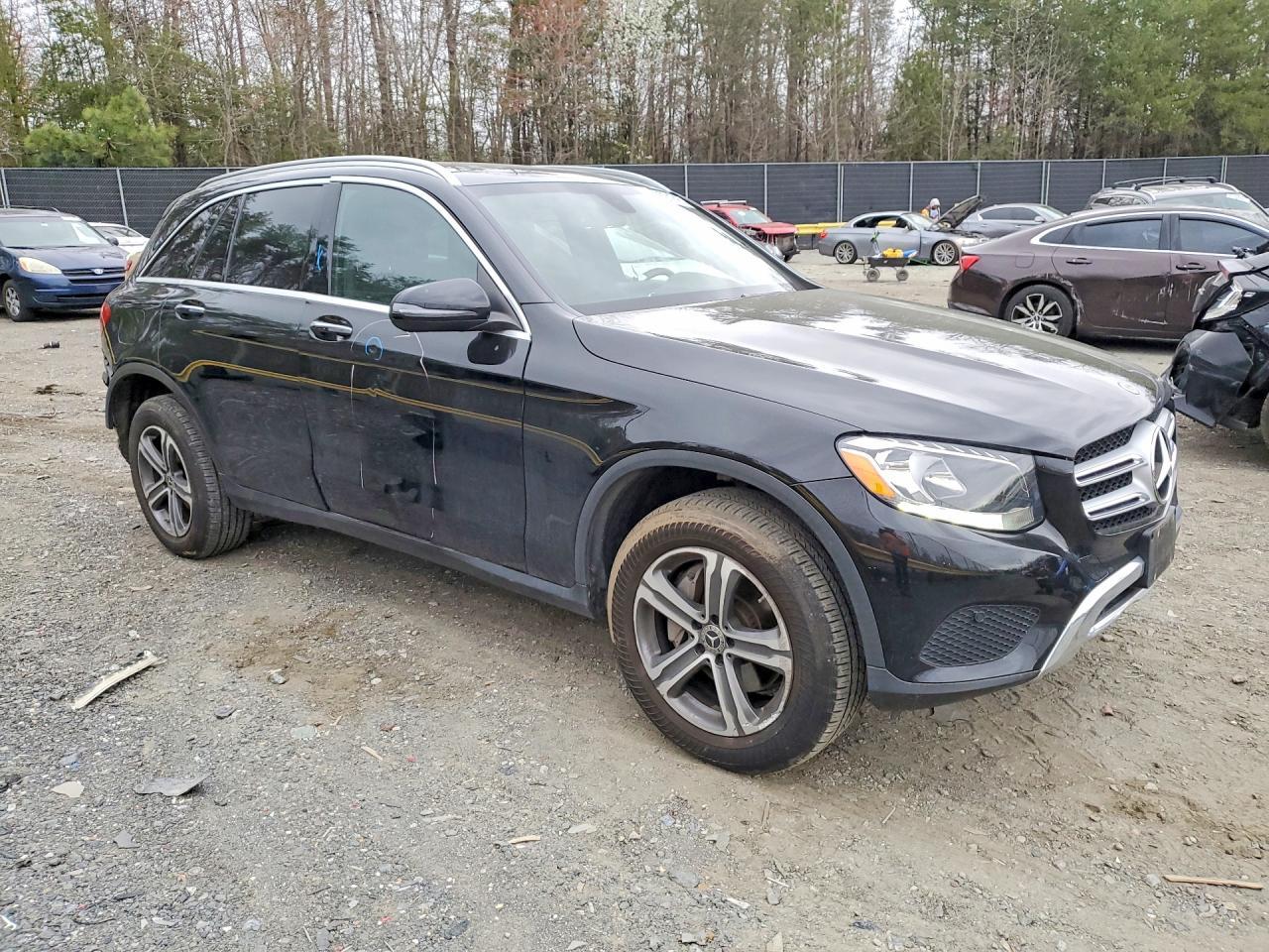 2019 Mercedes-Benz Glc 300 4Matic - zdjęcie 4
