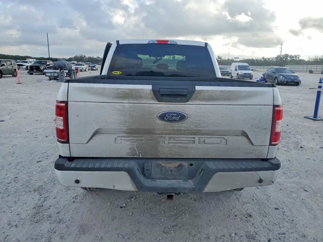 2020 Ford F150 - zdjęcie 6