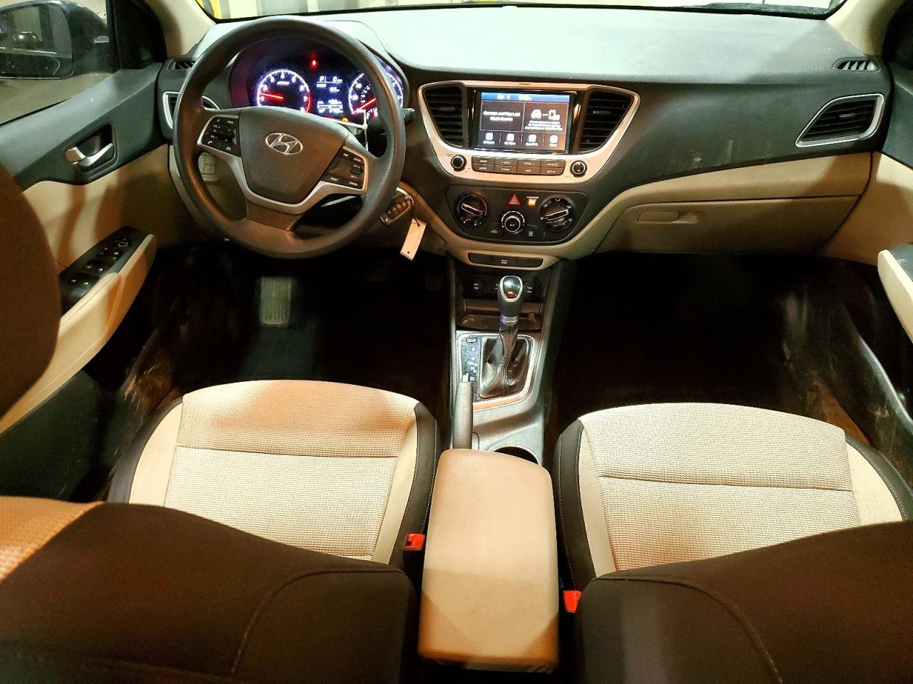 2022 Hyundai Accent Sel - zdjęcie 8