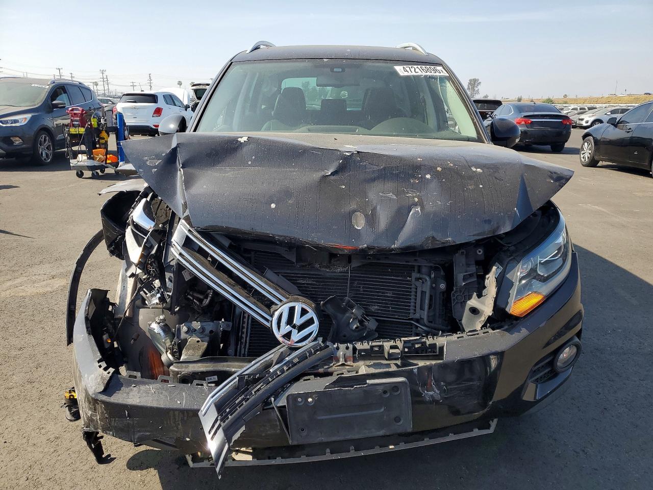 2016 Volkswagen Tiguan S - zdjęcie 5