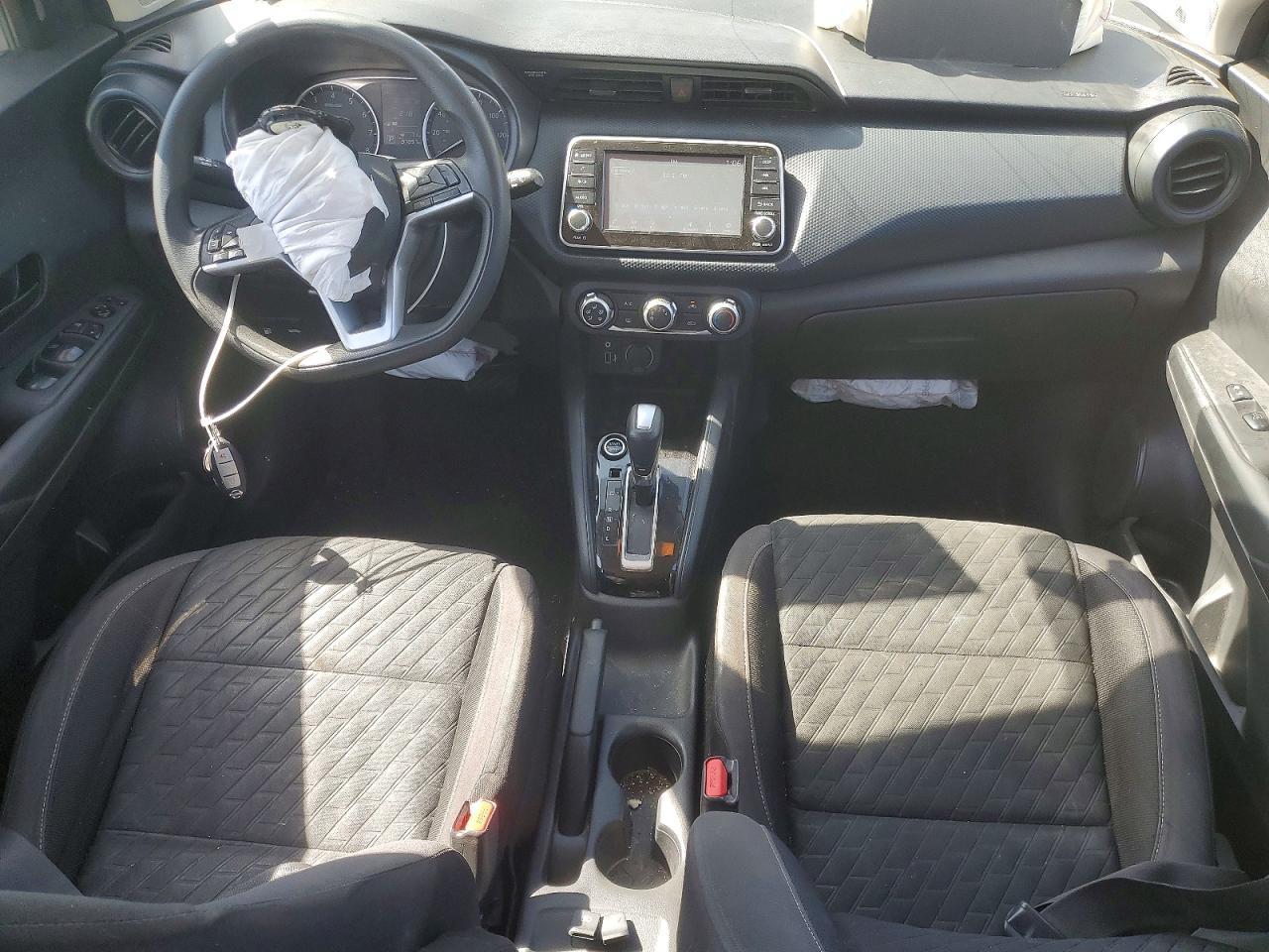 2021 Nissan Kicks S - zdjęcie 8