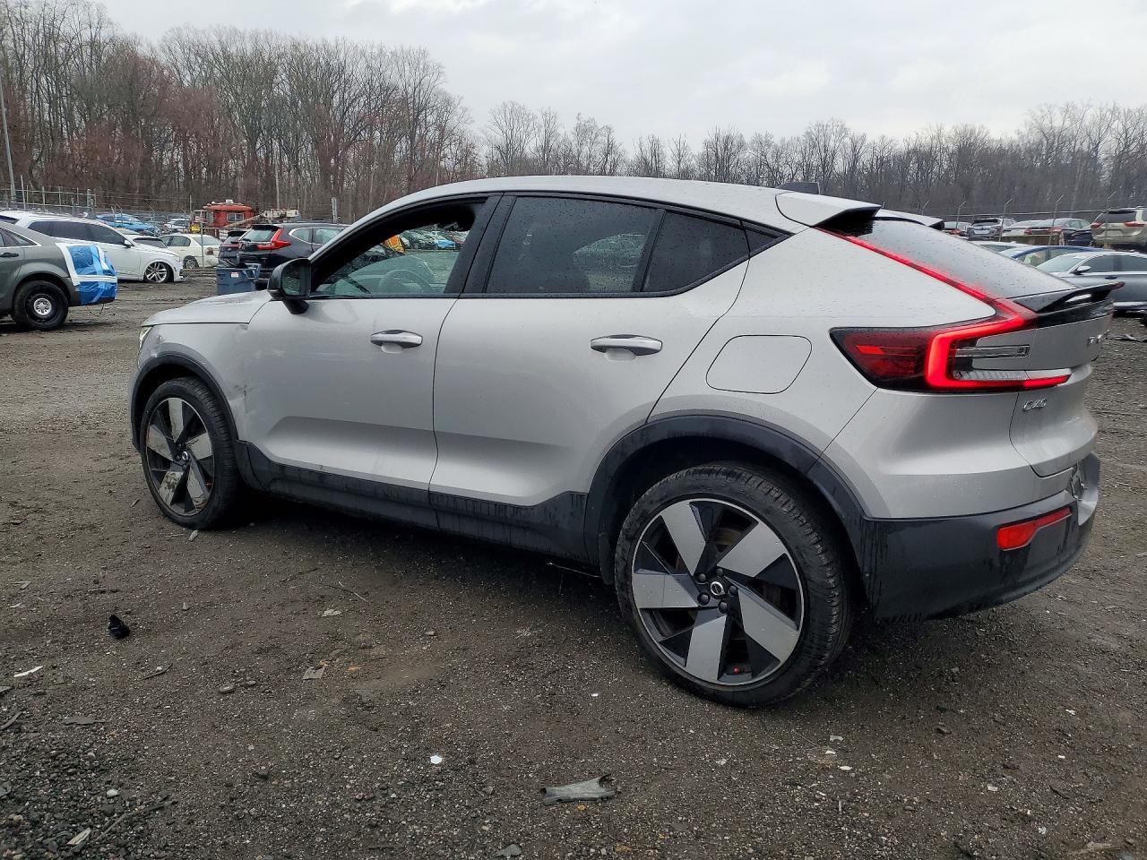 2024 Volvo C40 Recharge Ultimate - zdjęcie 2