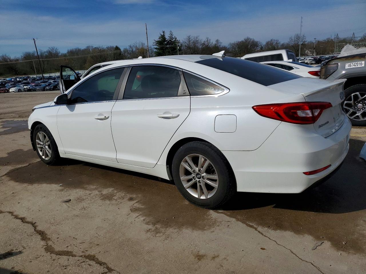 2016 Hyundai Sonata Base - zdjęcie 2