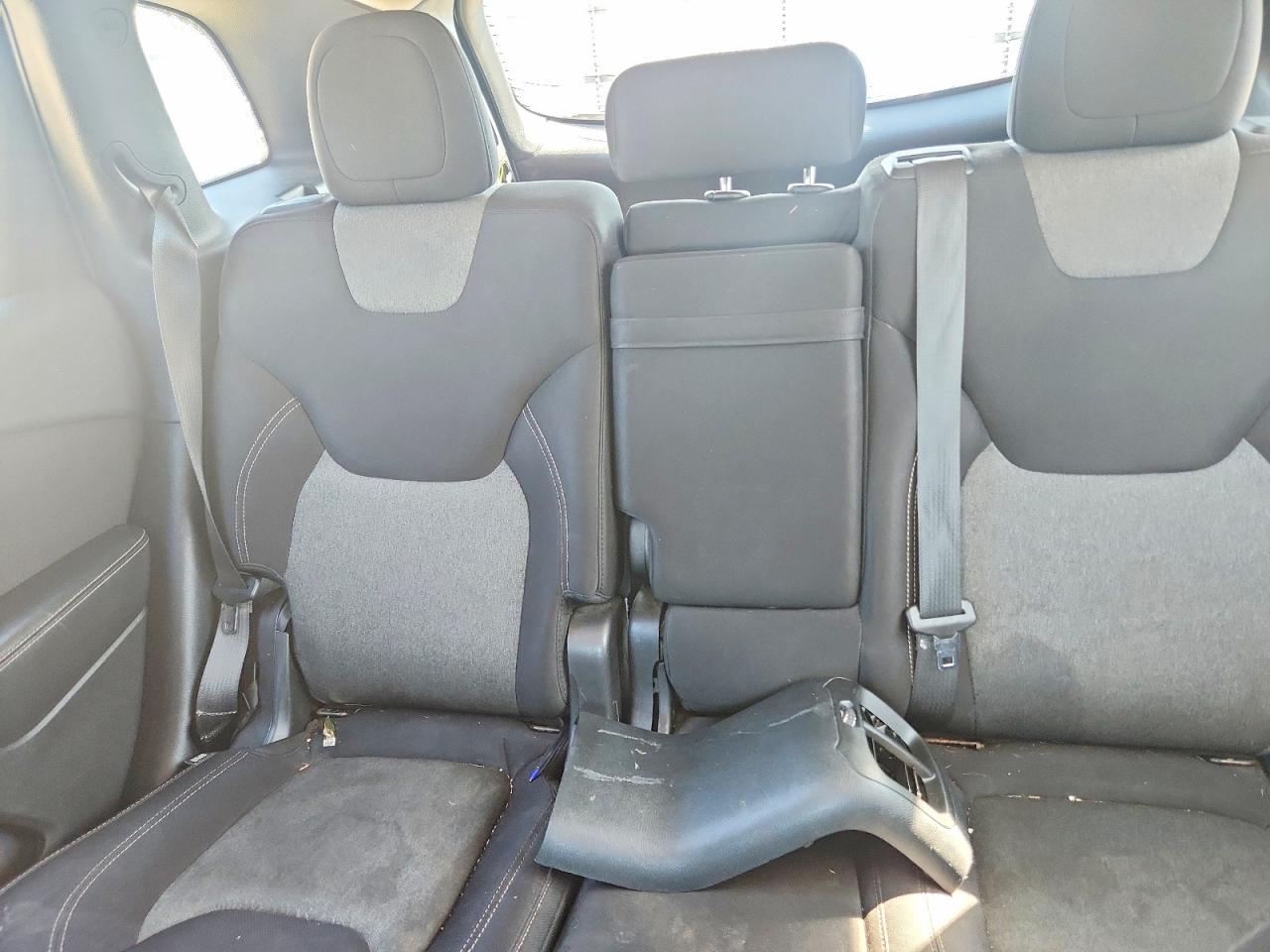 2014 Jeep Cherokee Sport - zdjęcie 11