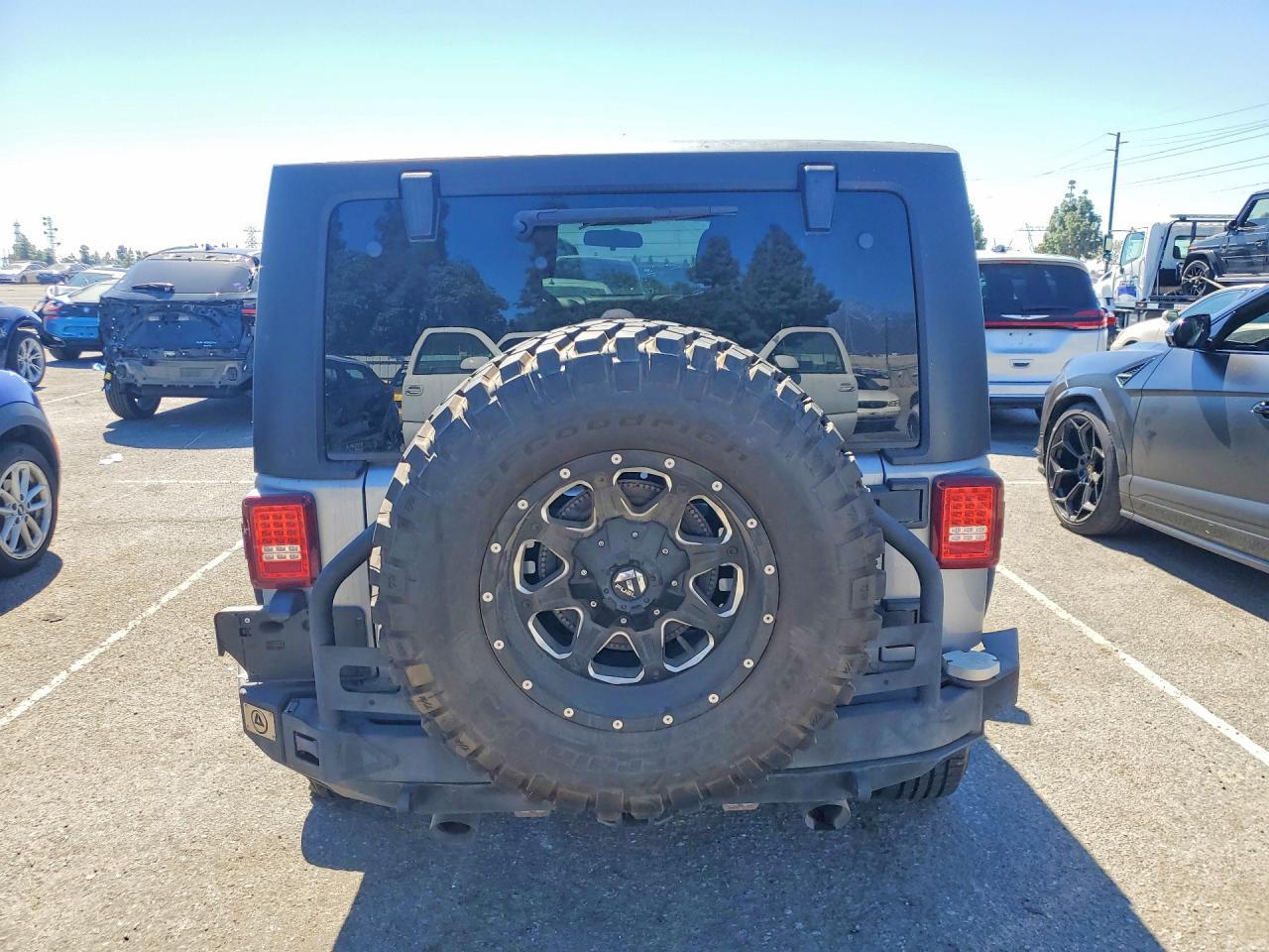 2015 Jeep Wrangler Sport - zdjęcie 6