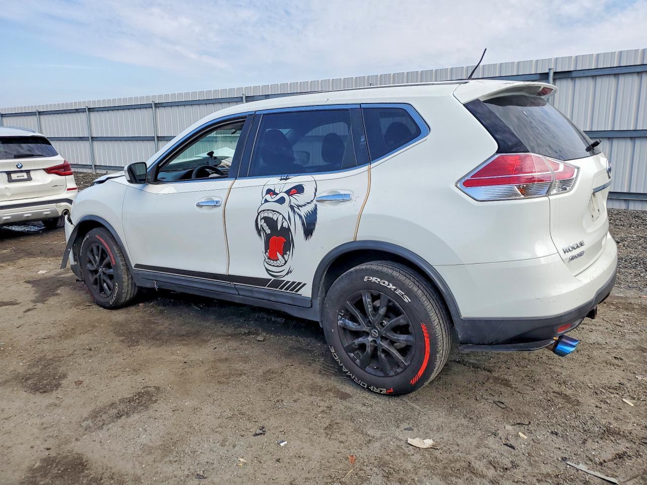 2015 Nissan Rogue S - zdjęcie 2