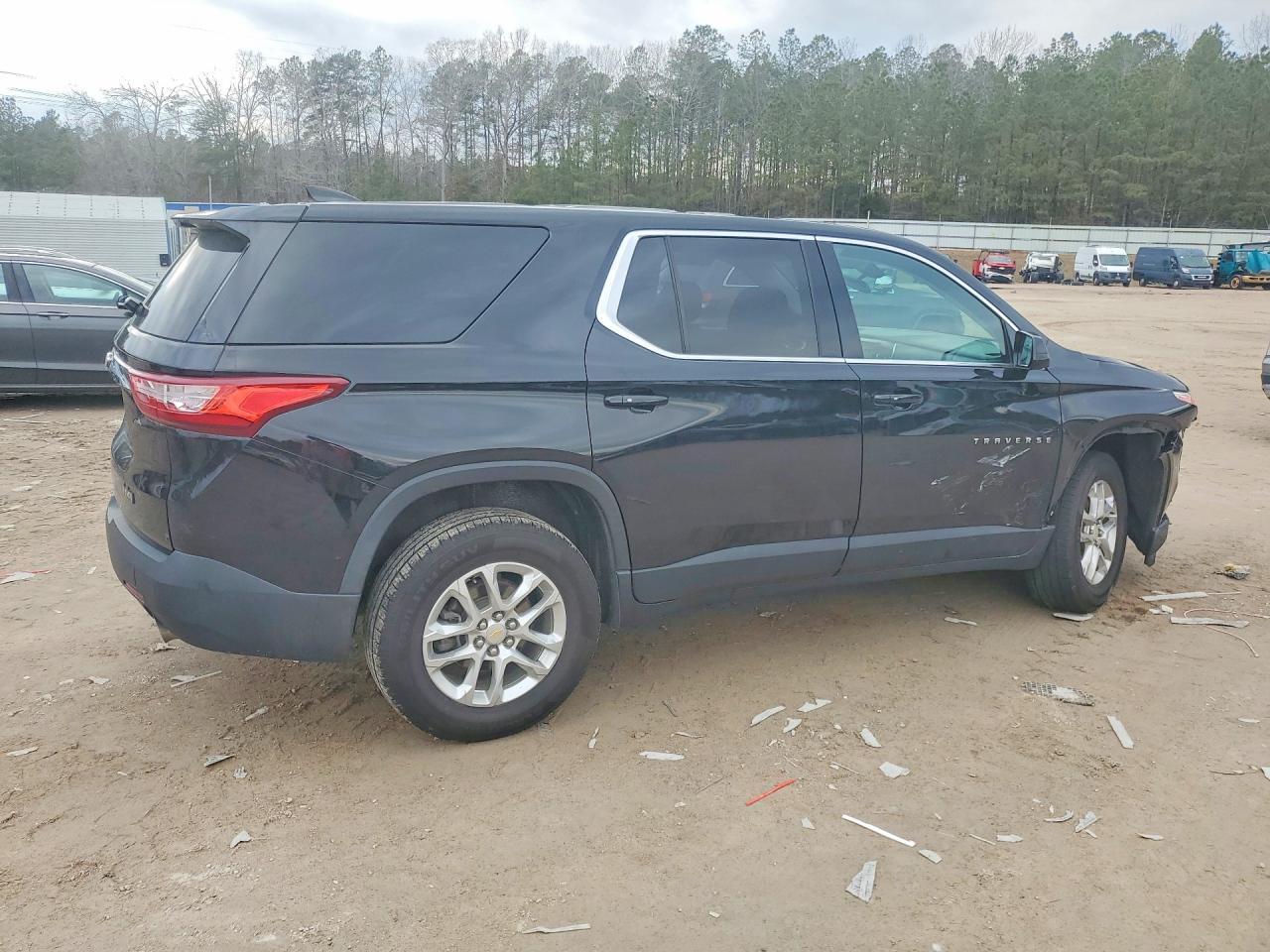 2019 Chevrolet Traverse Ls - zdjęcie 3