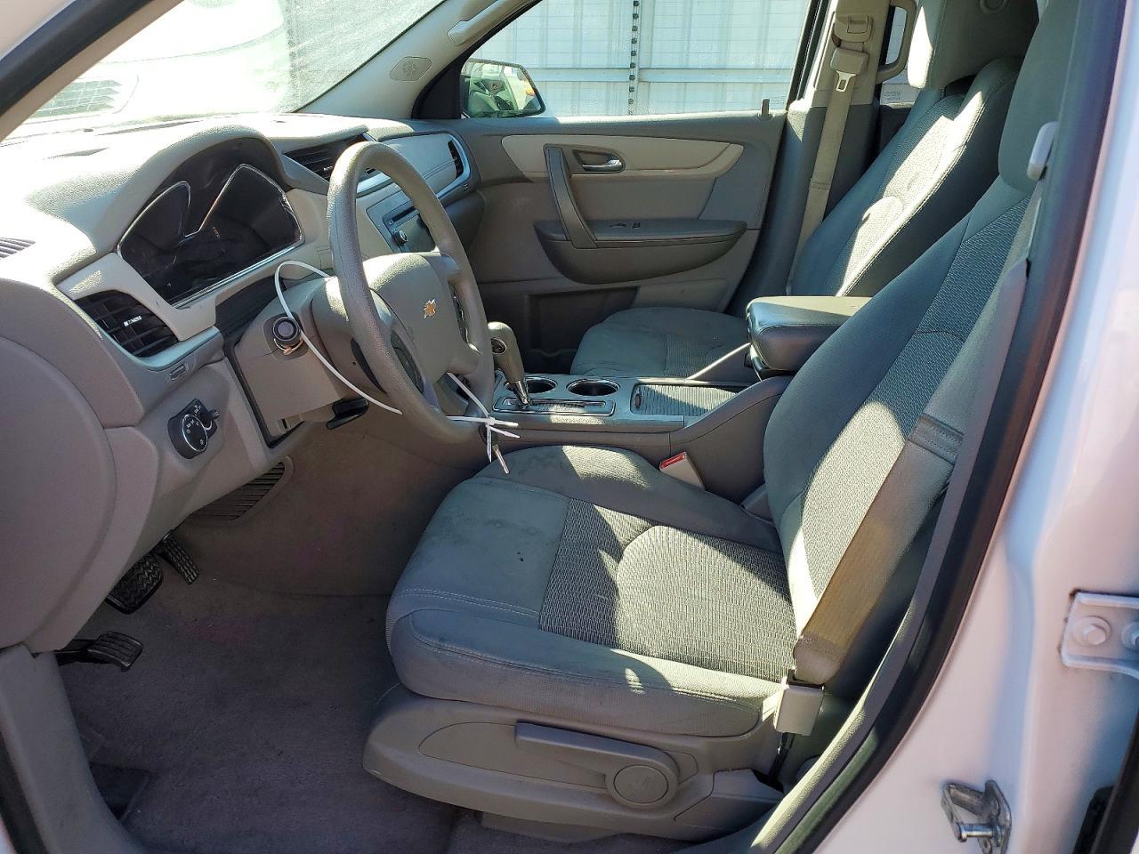 2017 Chevrolet Traverse Ls - zdjęcie 7