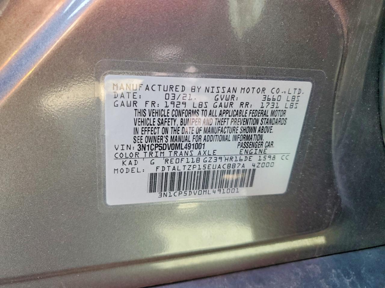 2021 Nissan Kicks Sr - zdjęcie 12