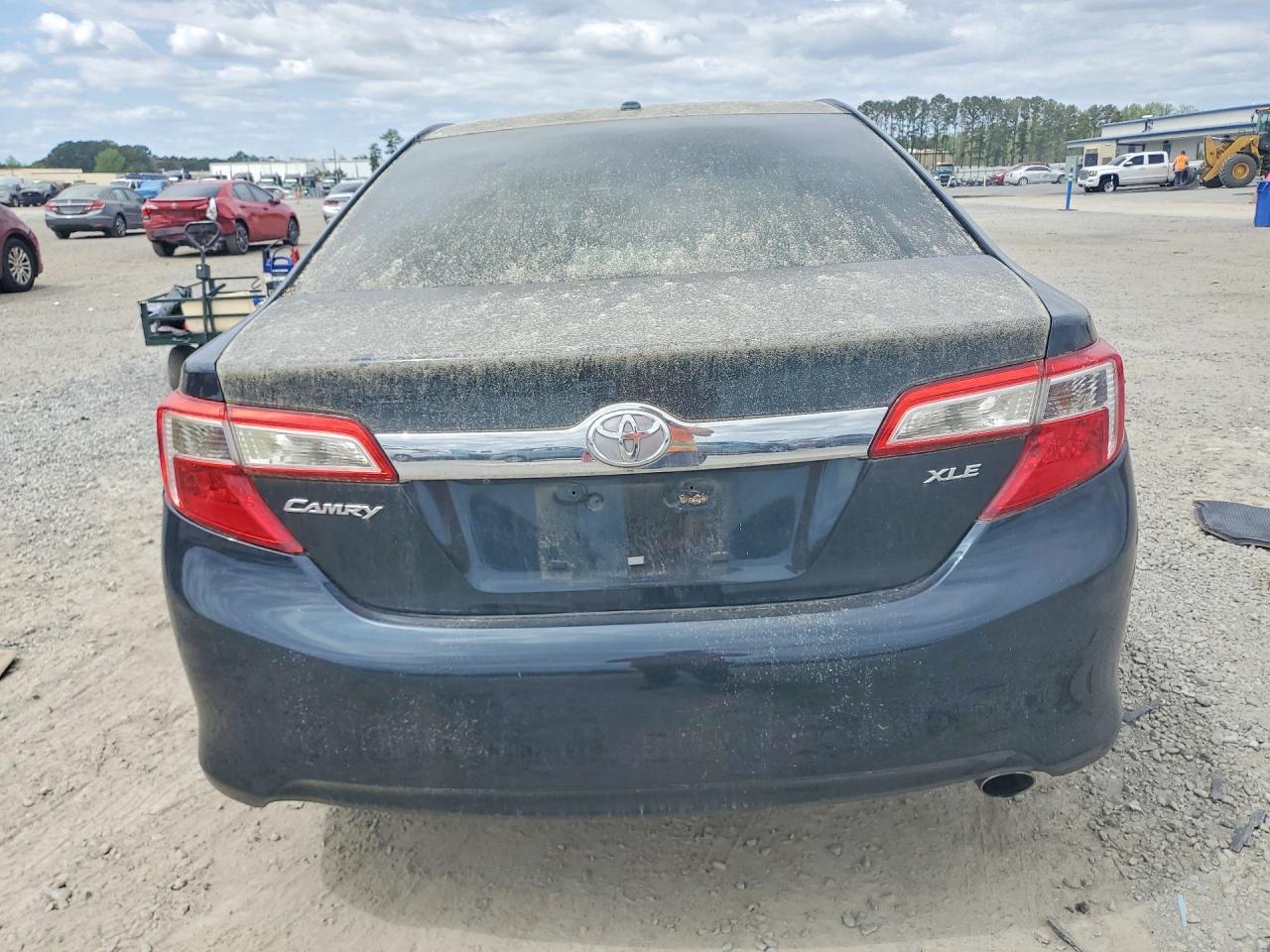 2013 Toyota Camry Xle - zdjęcie 6
