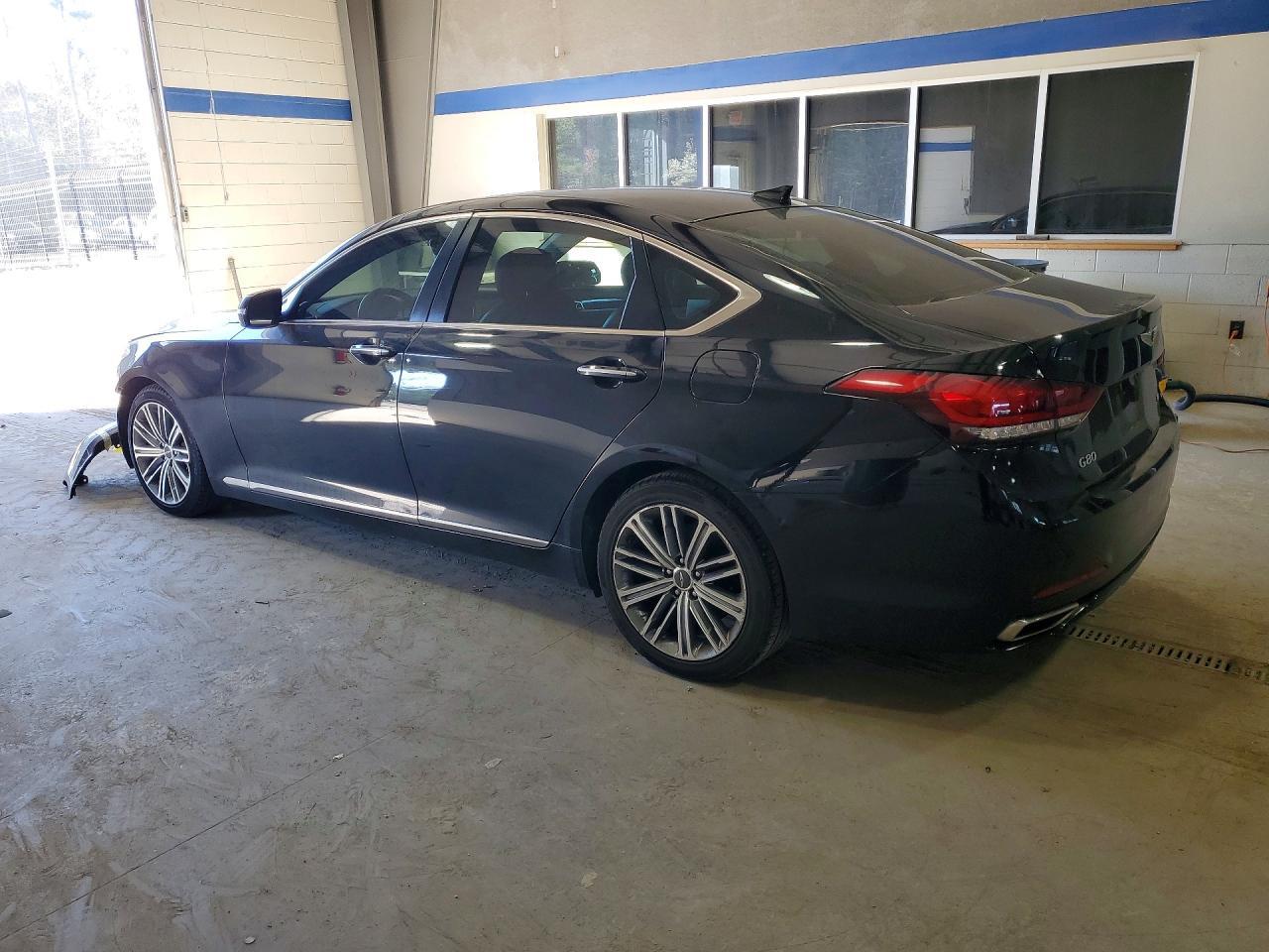 2018 Genesis G80 3.8 - zdjęcie 2