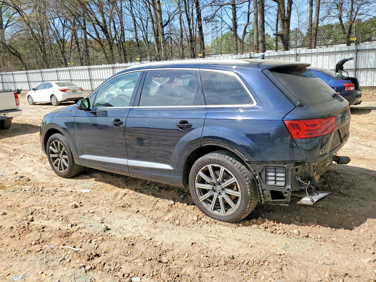 2017 Audi Q7 Premium Plus - zdjęcie 2