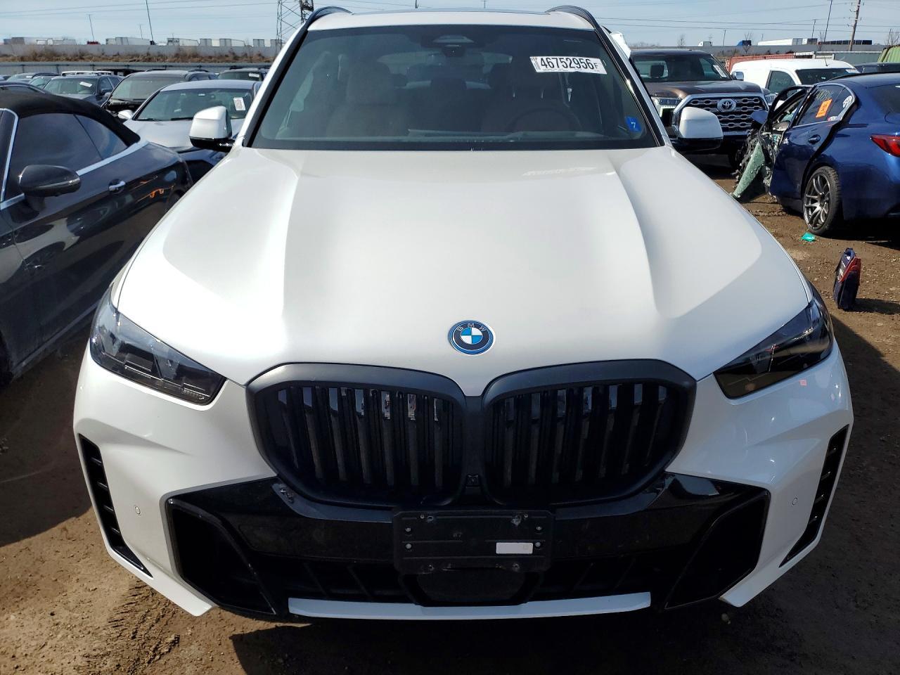 2026 BMW X5 xDrive50E - zdjęcie 5