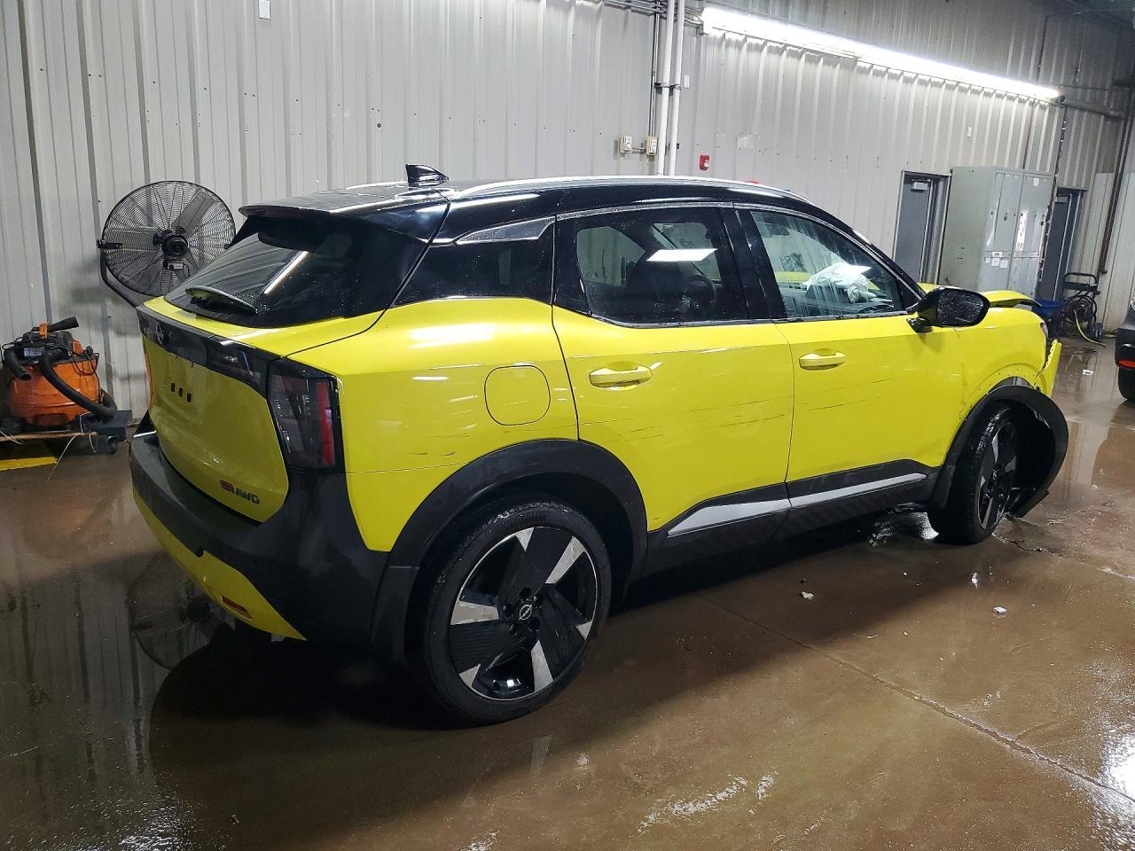 2025 Nissan Kicks Sr - zdjęcie 3