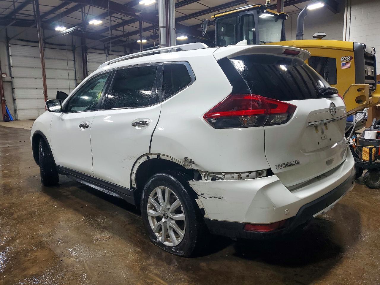 2020 Nissan Rogue Sv - zdjęcie 2