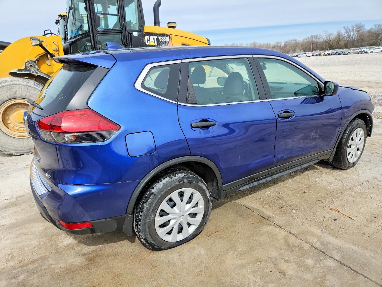 2017 Nissan Rogue S - zdjęcie 3