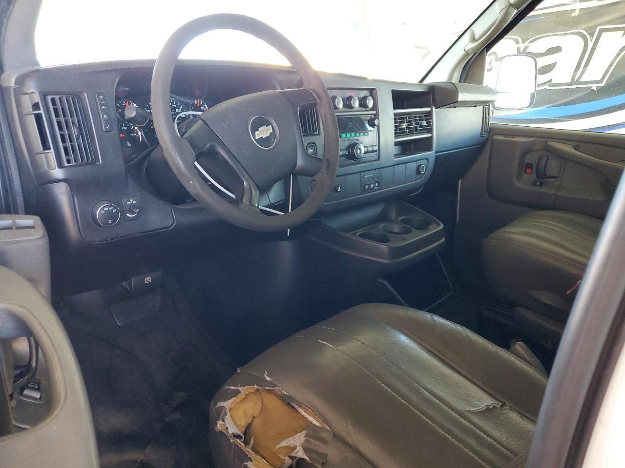 2014 Chevrolet Express G1500 - zdjęcie 8