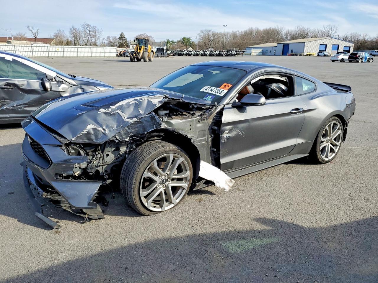 2019 Ford Mustang - zdjęcie główne