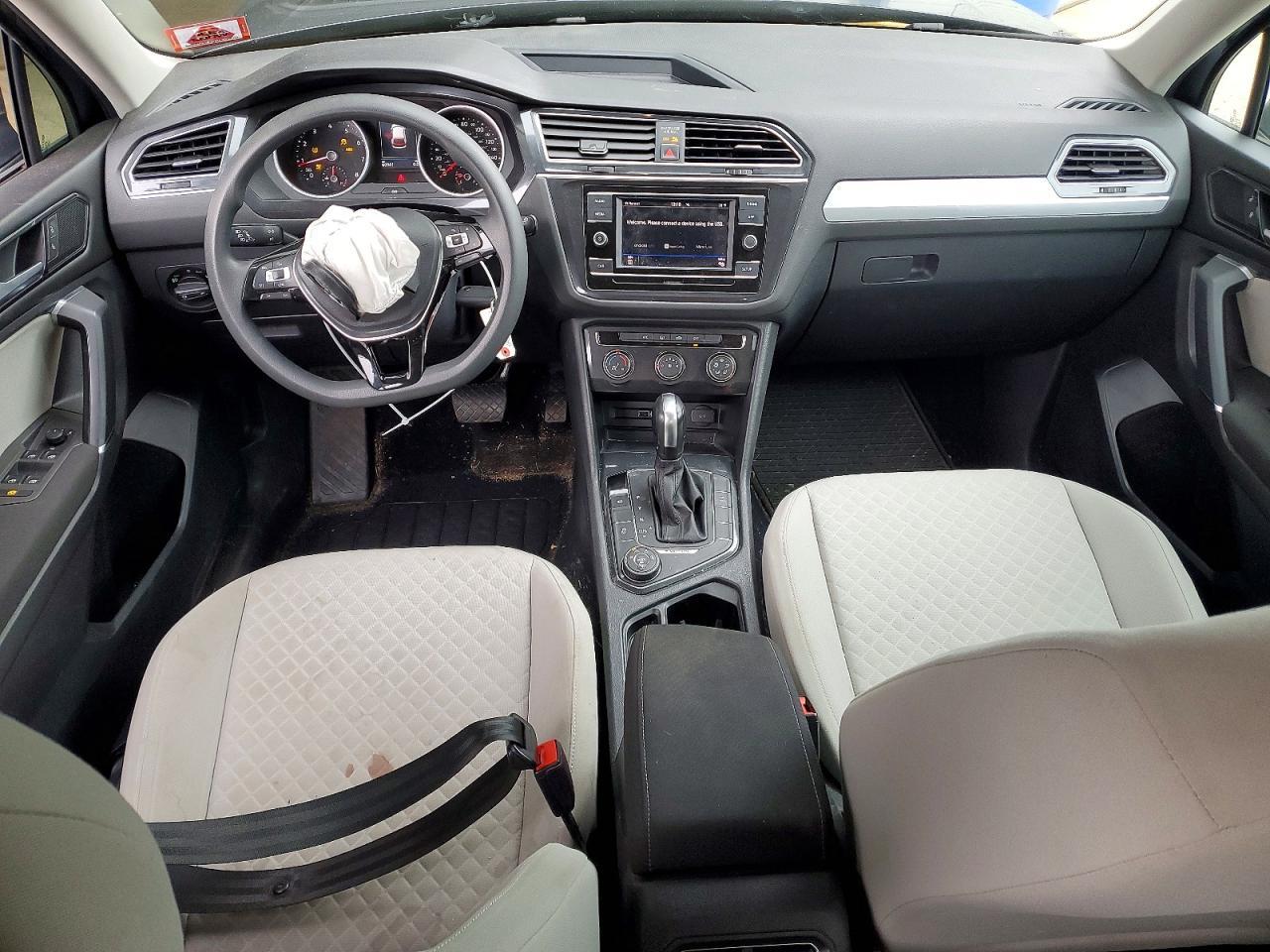 2018 Volkswagen Tiguan S - zdjęcie 8