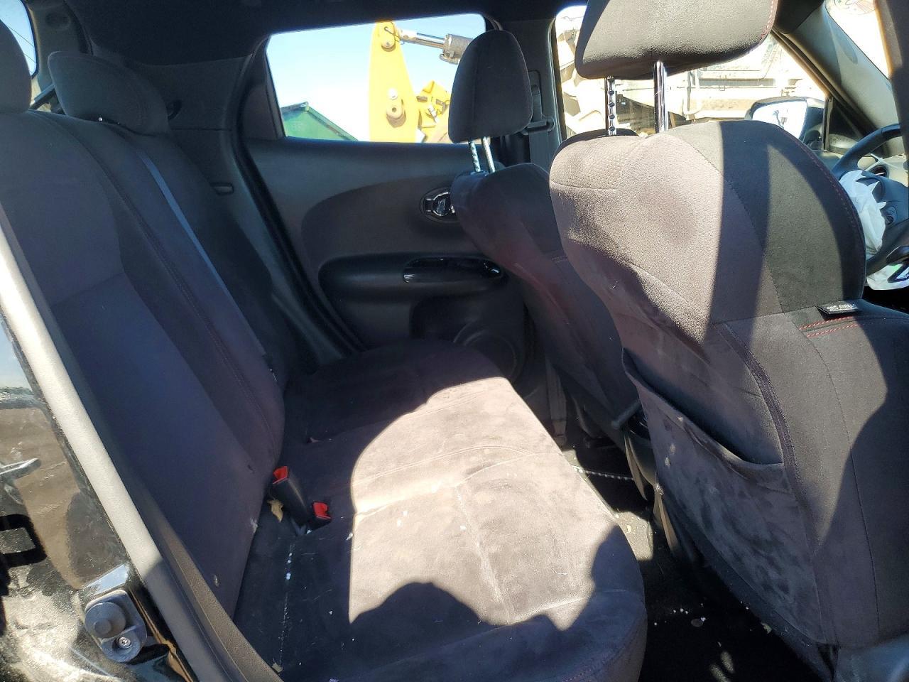 2015 Nissan Juke S - zdjęcie 10